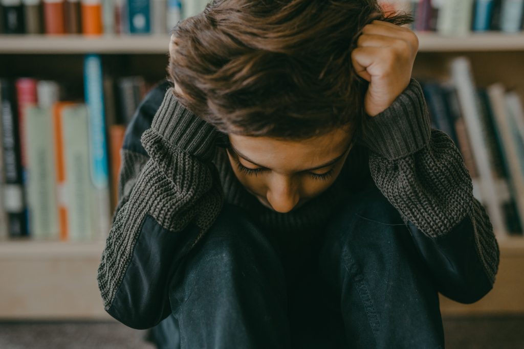 Adolescente con ansiedad y sensación de bloqueo